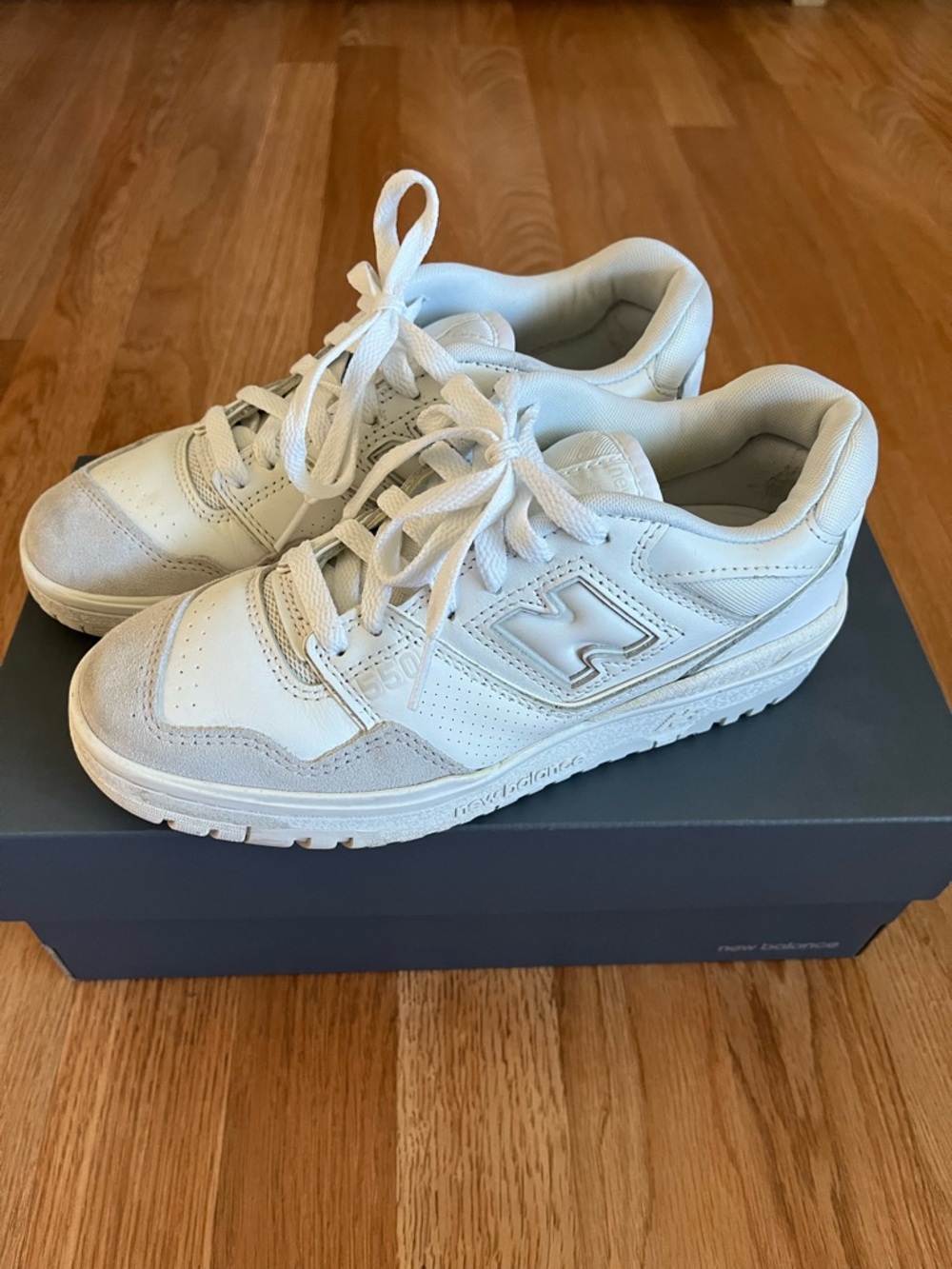 New Balance 550 White Grey Men’s 4.5/ Women’s 6